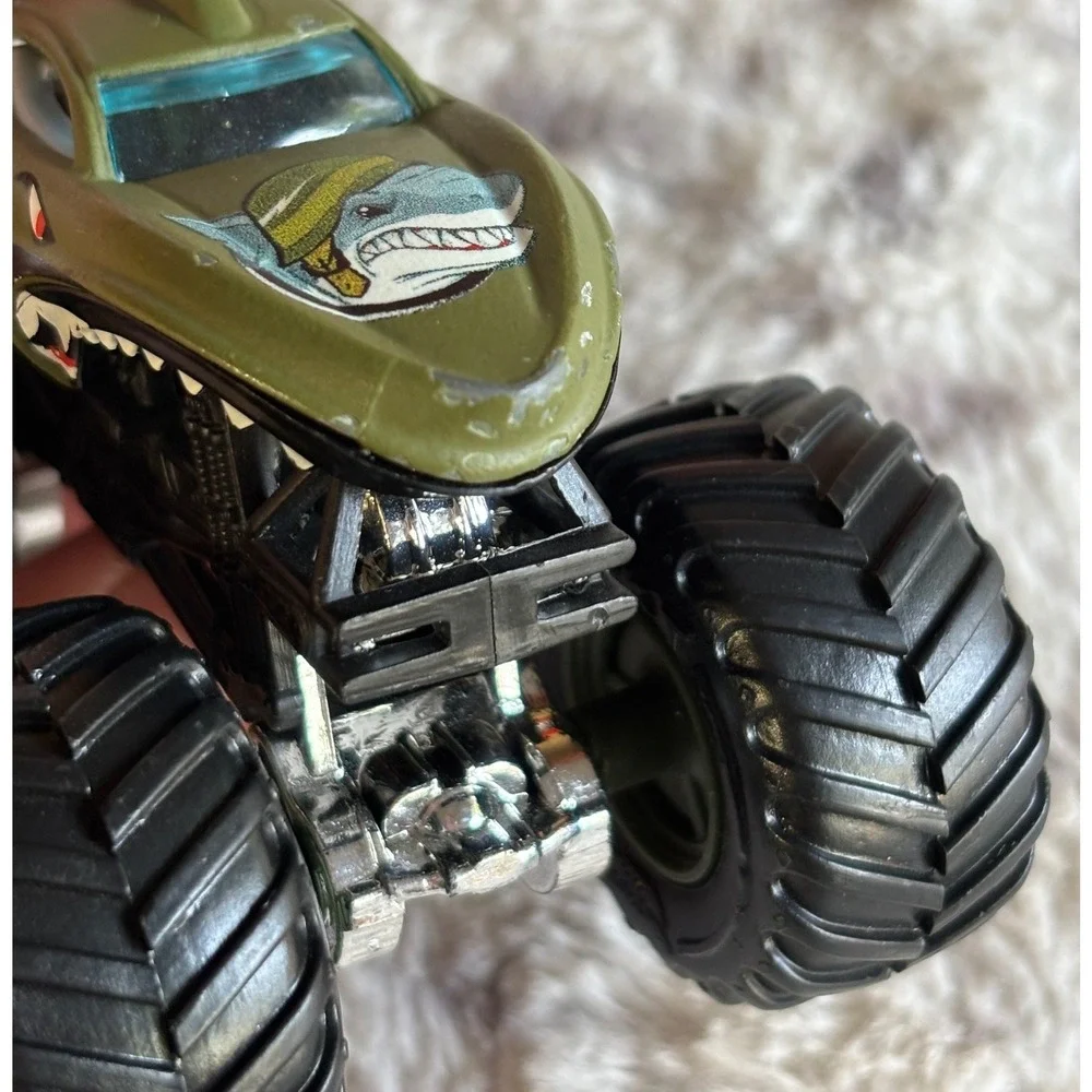 Hot Wheels Monster Jam Military Green Shark Monster Truck 68 Diecast